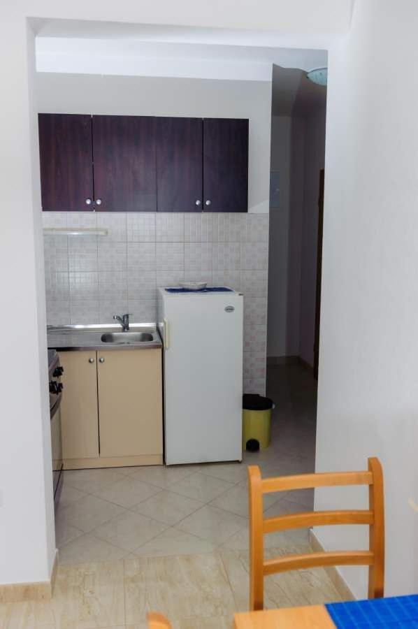 Apartments Ljuba Duba Exterior photo